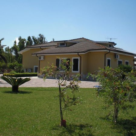 Villa Pedrosu Фертилия Екстериор снимка