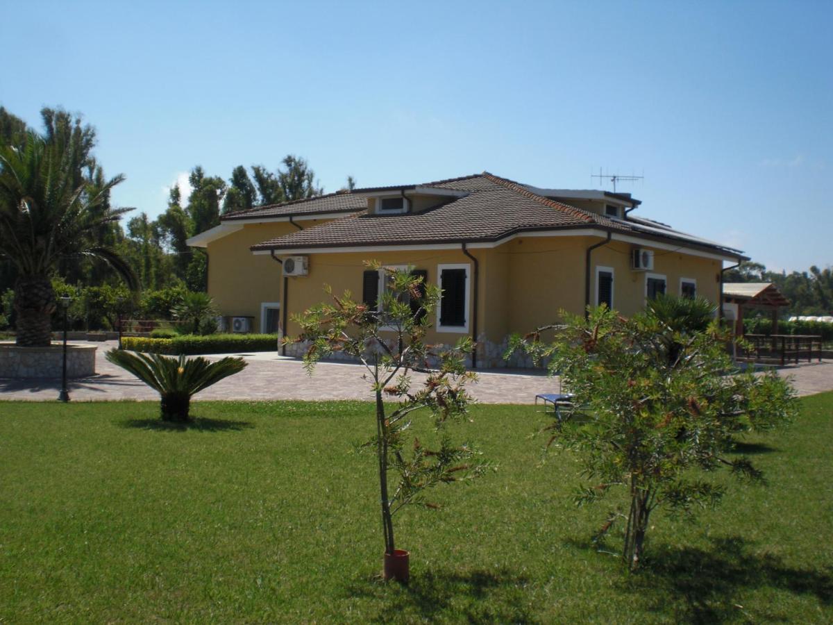 Villa Pedrosu Фертилия Екстериор снимка